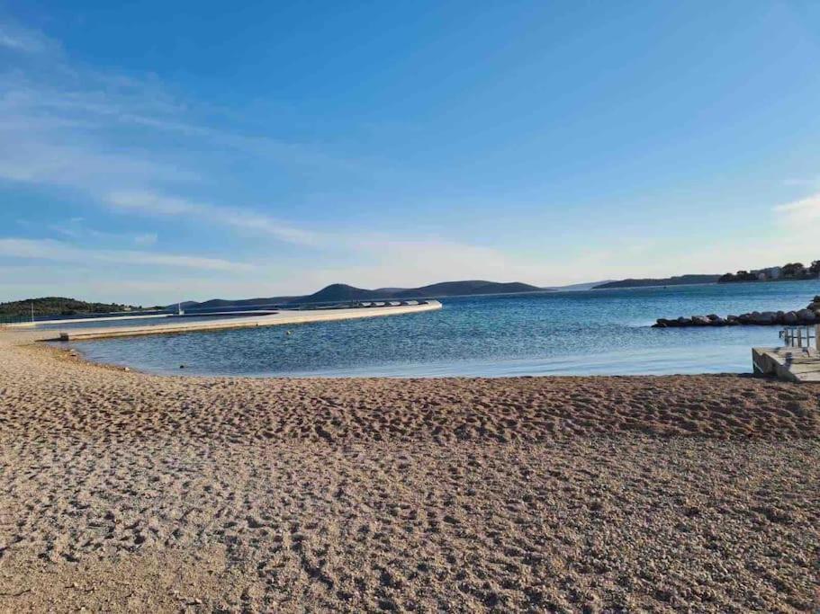 Apartamento Prostorný domov v nejkrásnější části Chorvatska Vodice Exterior foto